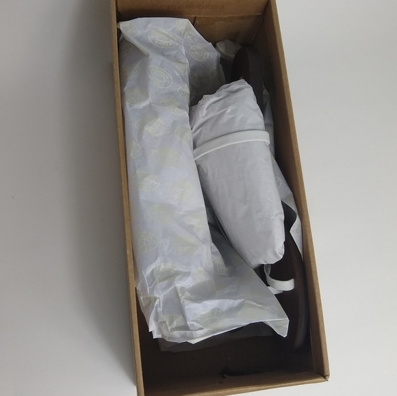 New Steve Madden Janessa Thong Sandals - Picture 6 of 9